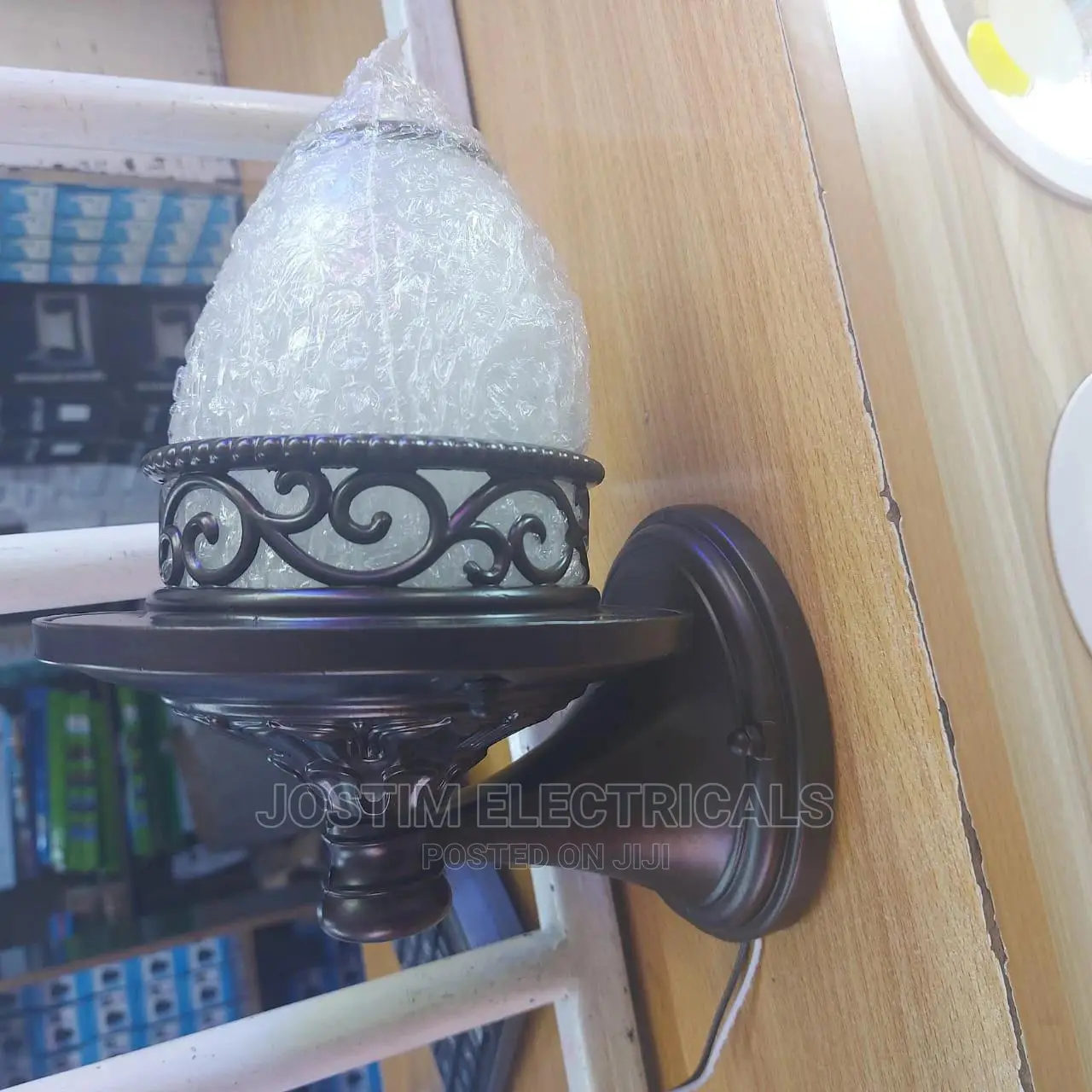 Wall Gate Light