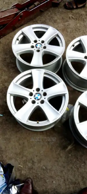 Size 18 Inches BMW Sport Rims Set Made in Japan