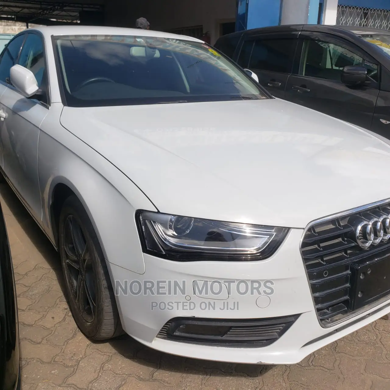 Audi A4 2015 Off White