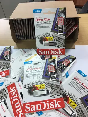 Pen Drive Sandisk Ultra Flair 32GB Flash Drive