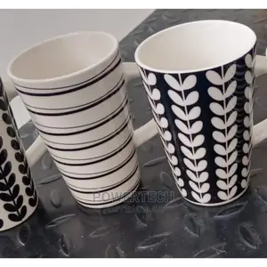 6 Mugs at