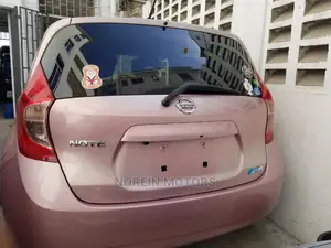Nissan Note 2015 Pink