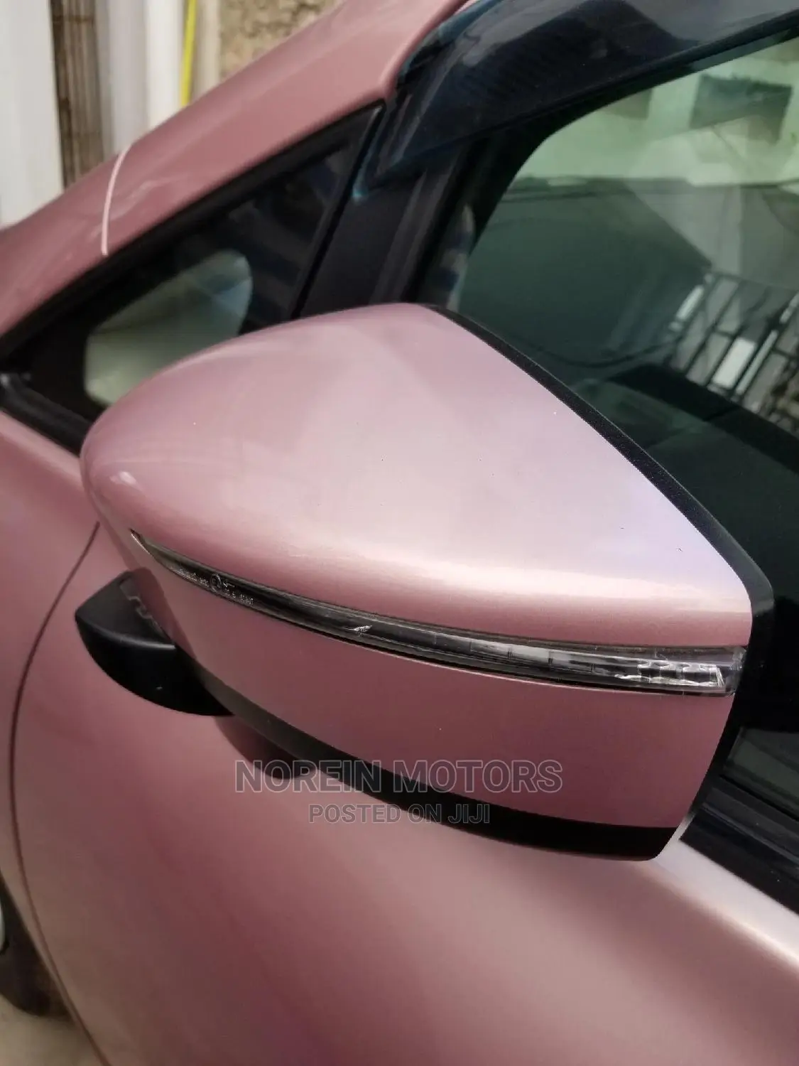 Nissan Note 2015 Pink