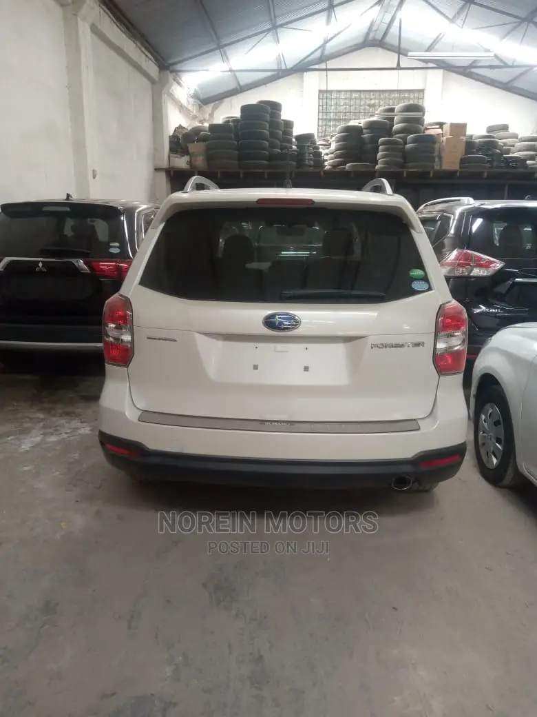 Subaru Forester 2015 White