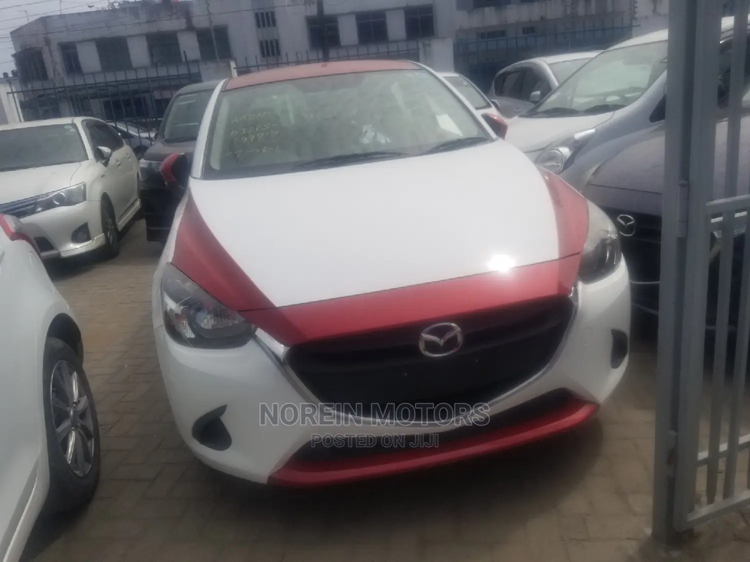 Mazda Demio 2015 Off white