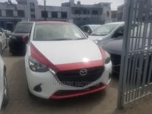 Mazda Demio 2015 Off white