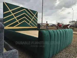 6*6 Kingsize Bed With Hard Wood Structure