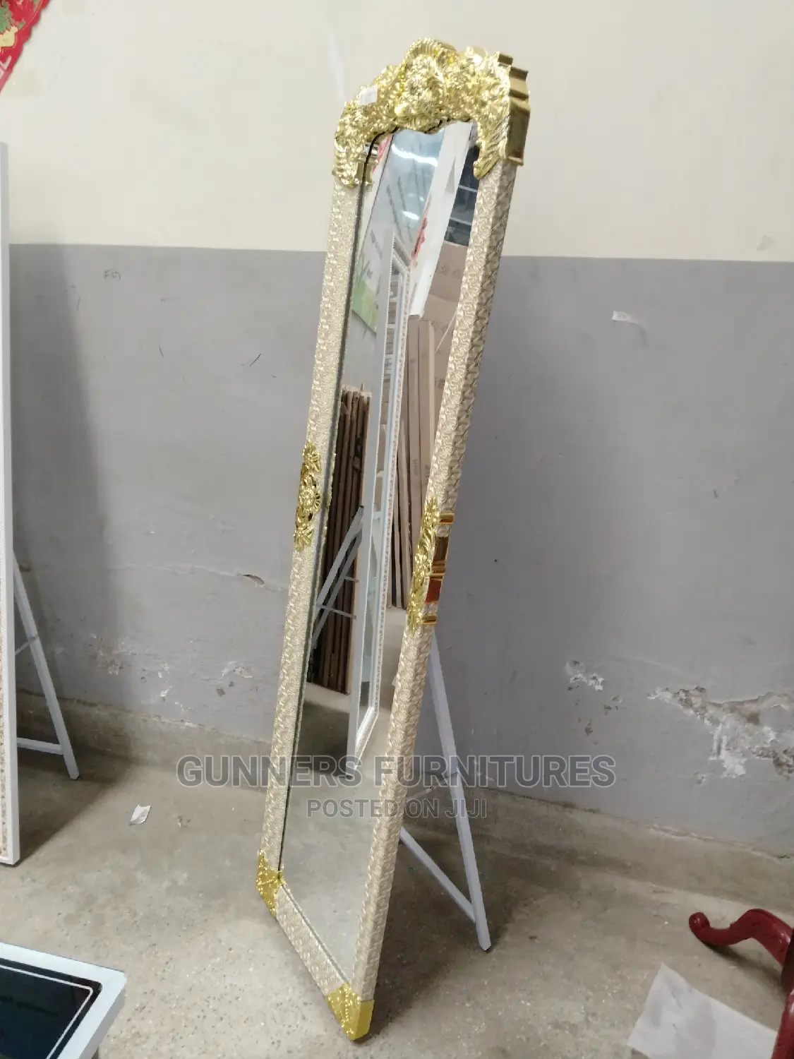 Dressing Mirror.