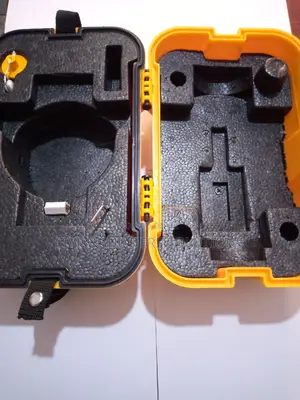 Automatic Level Carry Box