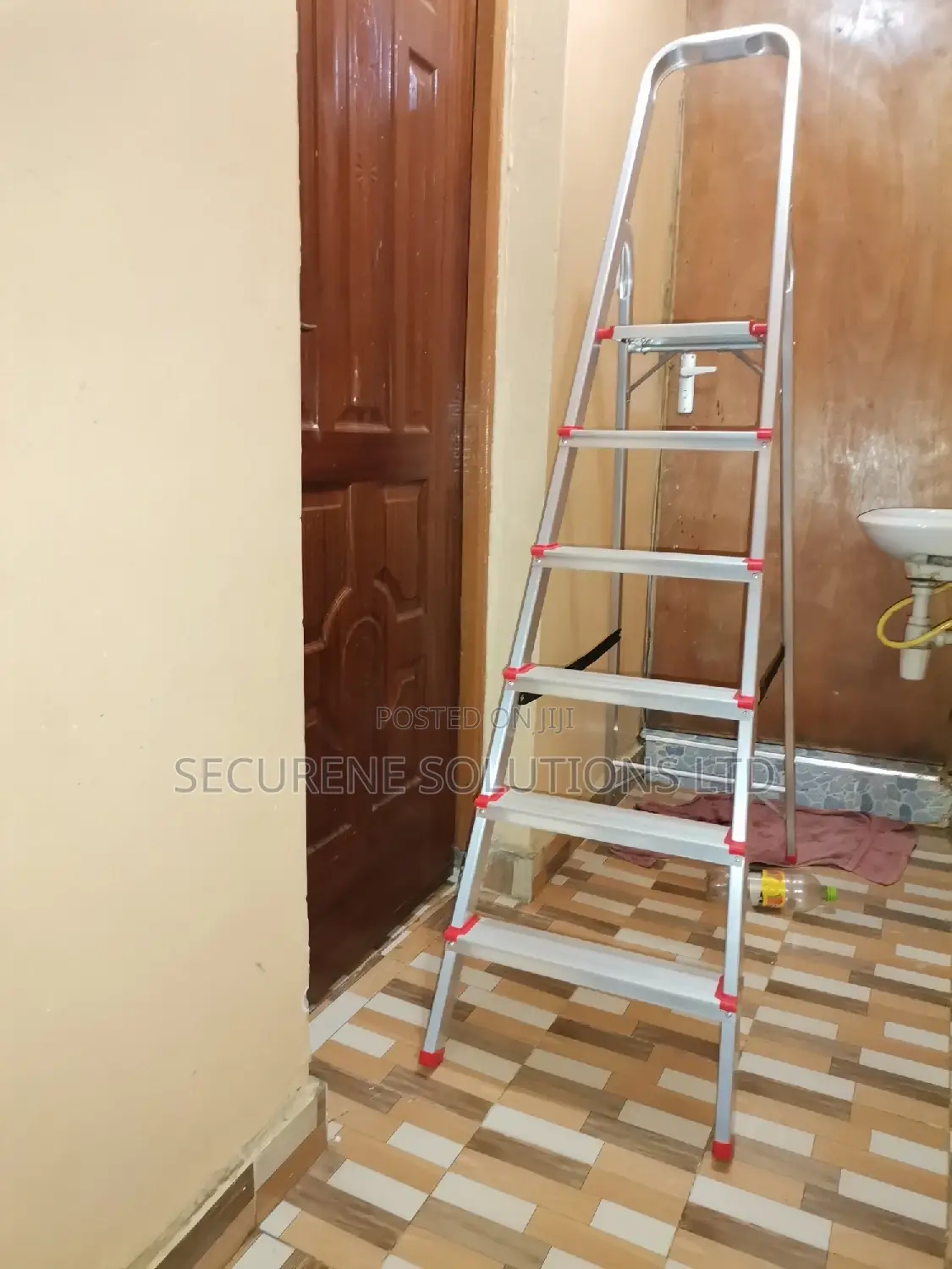 6 Step Aluminum Step Ladder 6 Steps