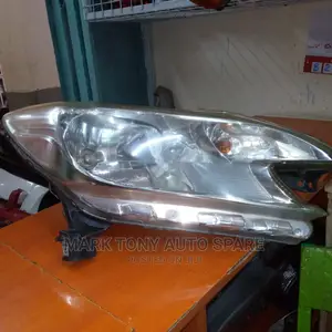 Note Headlight 2012
