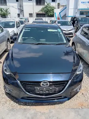 Mazda Axela 2015 Green