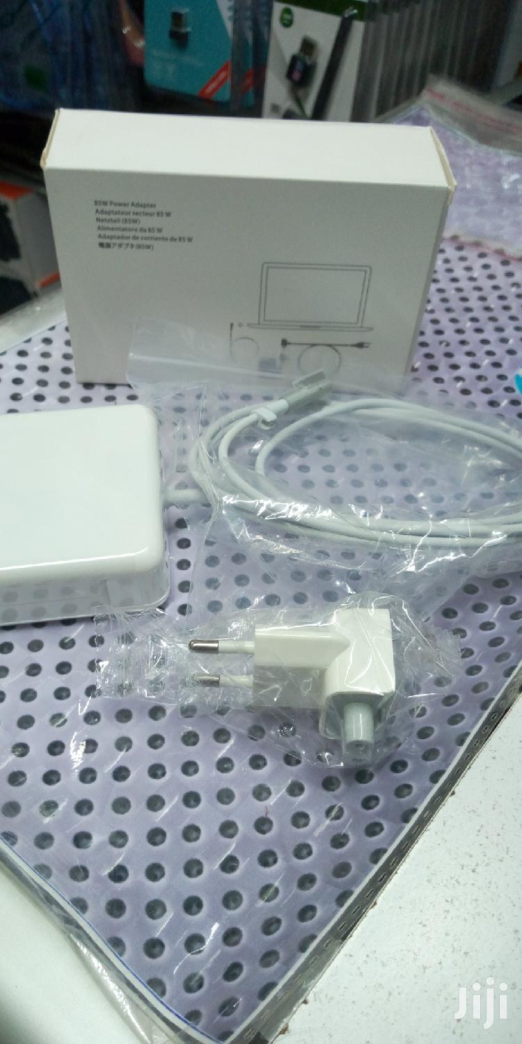 Apple Laptop 85W Power Adapter