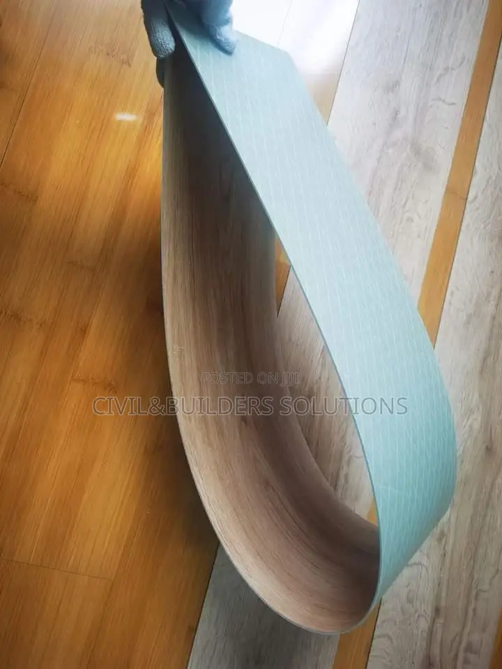 Luxury Vinyll Flooring Tiles - Self Adhesive
