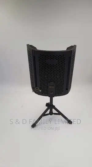 3 Flap Studio Booth With a Stand