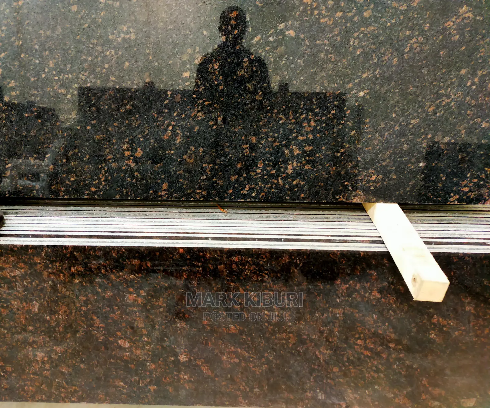 Granite[Tan Brown]