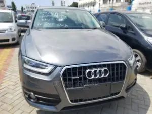 Audi Q3 2014 Gray