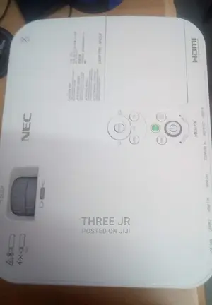 High Lumen Projector With 5500lumens for Hire
