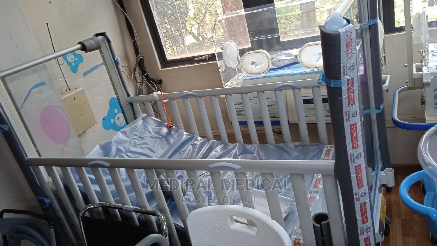 Executive Baby Cot