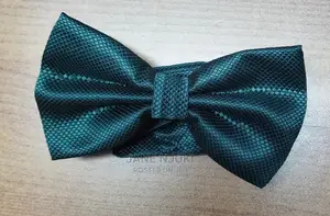 Emerald Green Bowtie