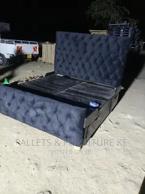 Upholstery Pallet Bed