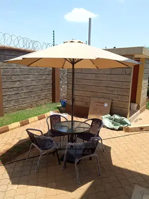 Elegant 4 Seater Outdoor Set Plus Umbrella