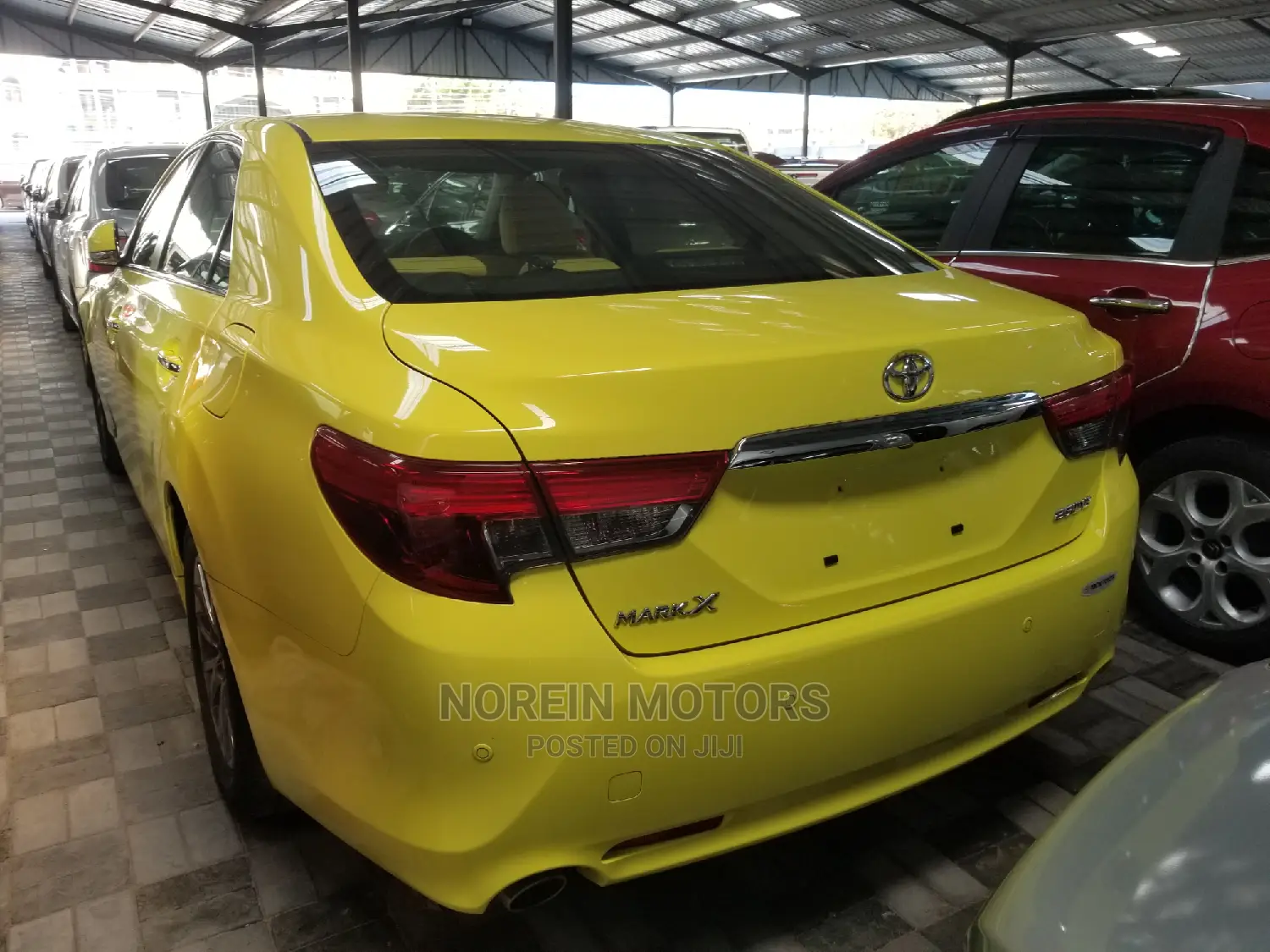 Toyota Mark X 2004 Yellow