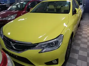 Toyota Mark X 2004 Yellow