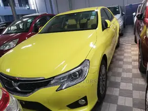 Toyota Mark X 2004 Yellow