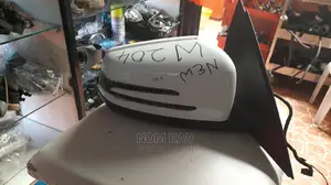 Mercedes C200 W204 Side Mirror