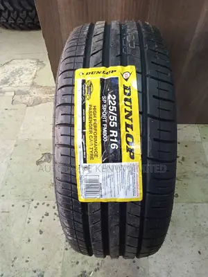 225/55r16 Dunlop Tyre