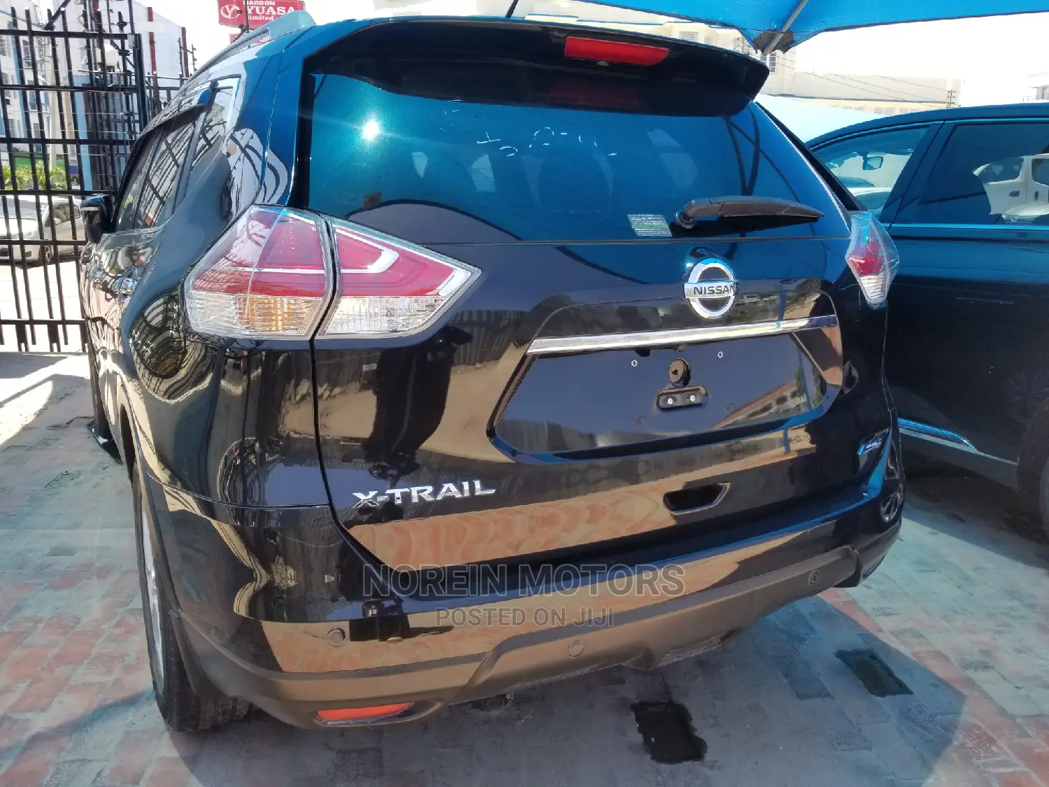 Nissan X-Trail 2014 SV Premium Black