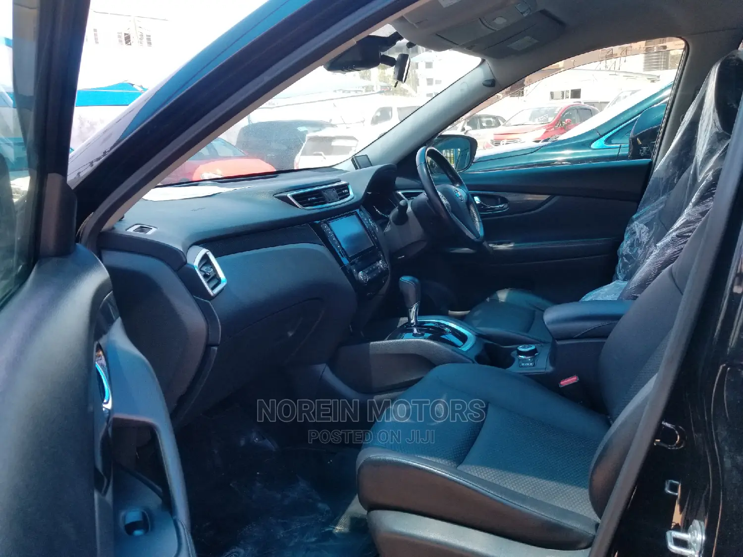 Nissan X-Trail 2014 SV Premium Black