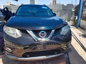 Nissan X-Trail 2014 SV Premium Black