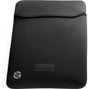 HP Chroma Geo Rev Neoprene Reversible 15.6′′ Laptop Sleeve