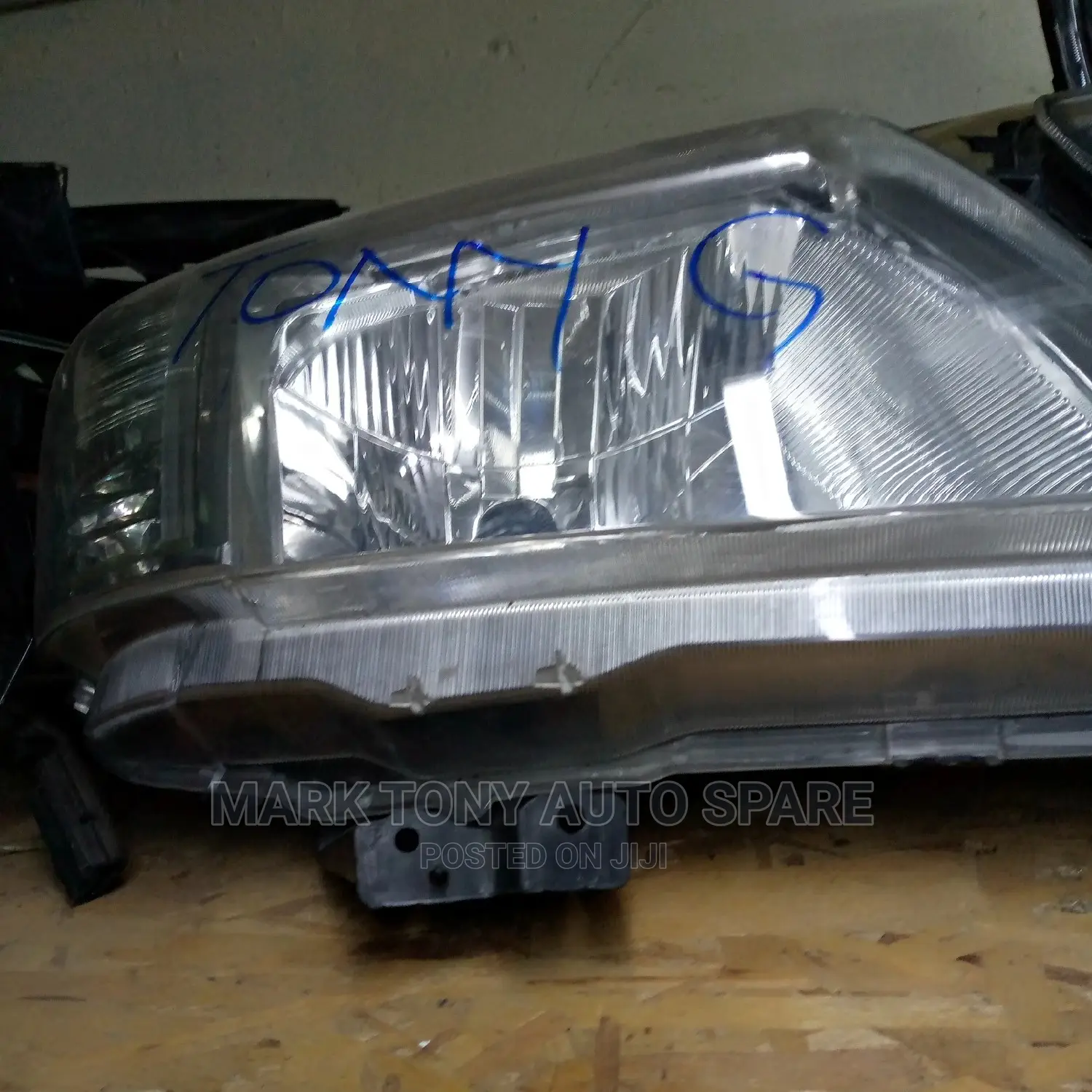 Figo Headlight.