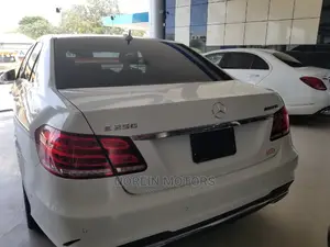 Mercedes-Benz E250 2015 White