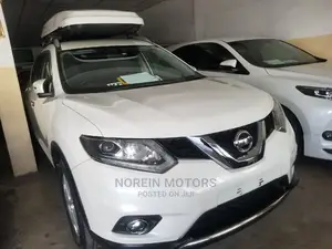 Nissan X-Trail 2014 SV Premium White