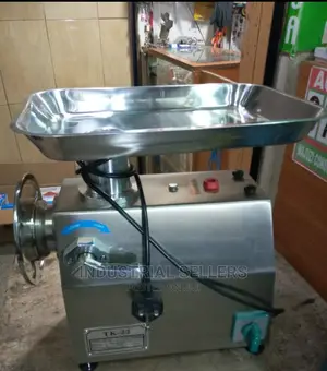 Cost Effective Meat Mincer /Grinder M22