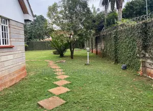 5bdrm Bungalow in Parklands/Highridge for Sale