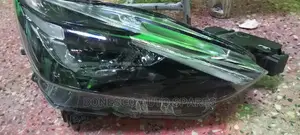 Mazda Cx9 Xenon (Interior Balast) Headlight Assembly