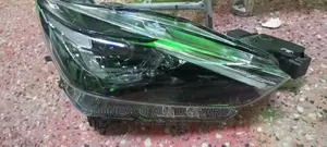 Mazda CX-9 Xenon Right Headlight Assembly