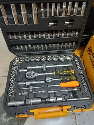 94 PIECE 1/4′′ 1/2′′ SOCKET SET