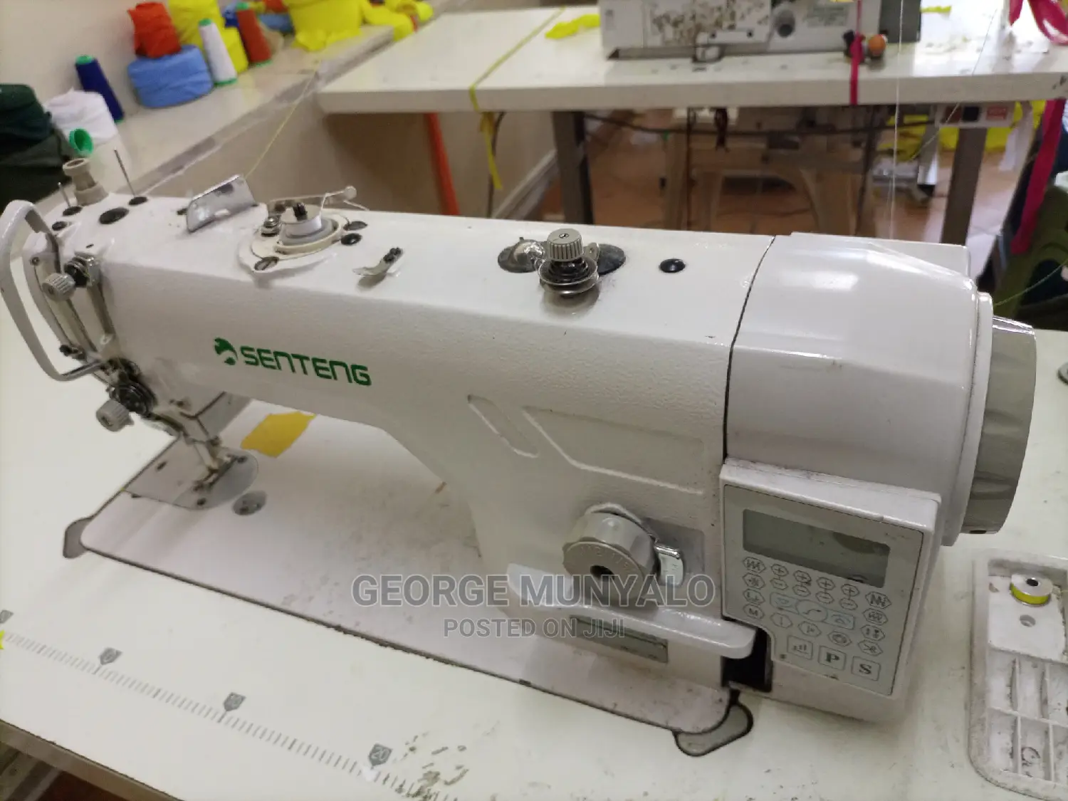 Straight Sewing Machine With Auto Trimmer