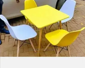 Eames Seat