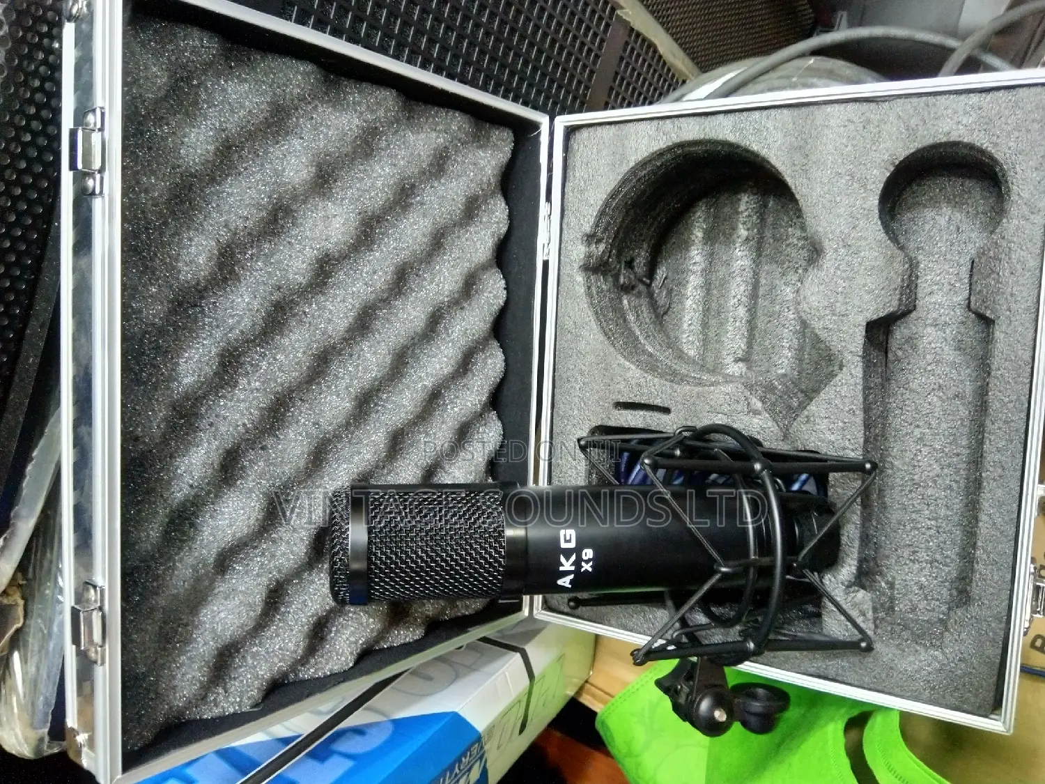 Condenser Microphone