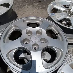 Mitsubishi Original Rims 16 Inch Io