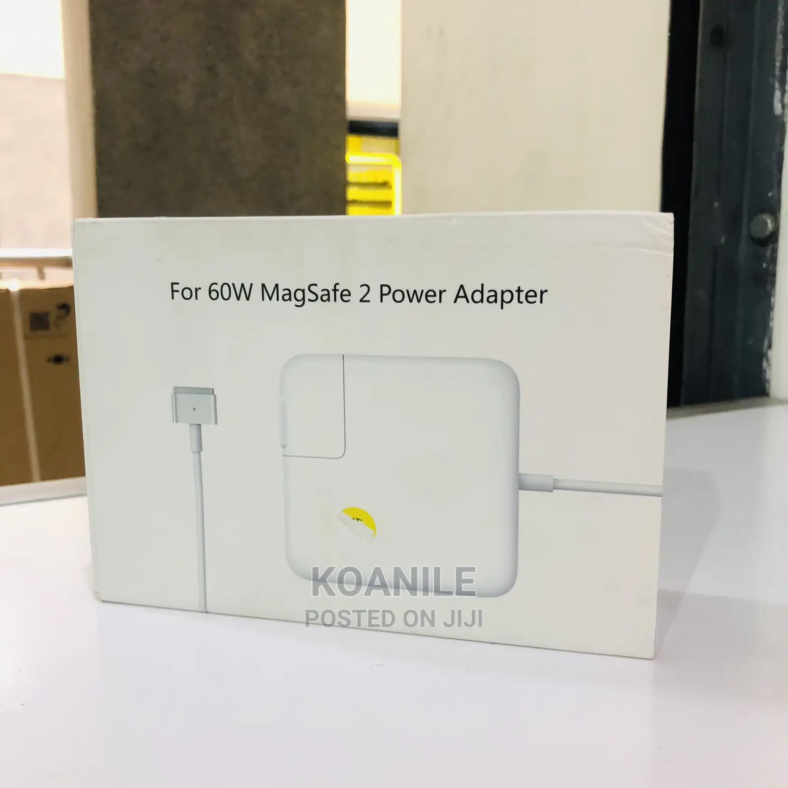 Apple Macbook Pro and Air 60W Magsafe 2 Power Adapter