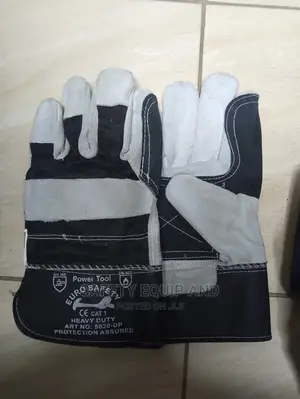 New Euro Safety Black and White Gloves