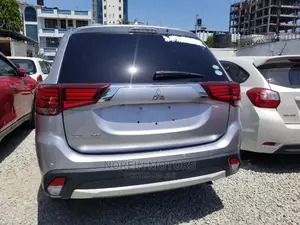 Mitsubishi Outlander 2014 Gray